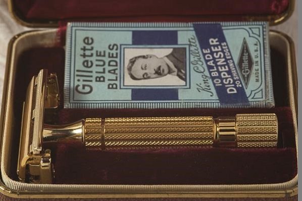 Gillette_1950s_Aristocrat_1